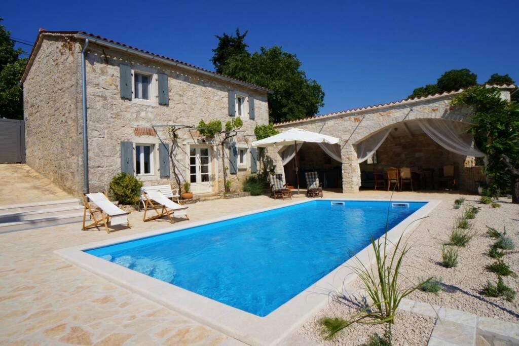 Ferienhaus Villa Alisia, Wunderschoenes Natursteinhaus Bei Porec, Istrien, Kroatien Vranje Selo Kültér fotó