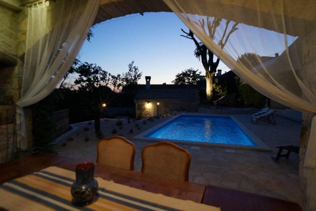 Ferienhaus Villa Alisia, Wunderschoenes Natursteinhaus Bei Porec, Istrien, Kroatien Vranje Selo Kültér fotó