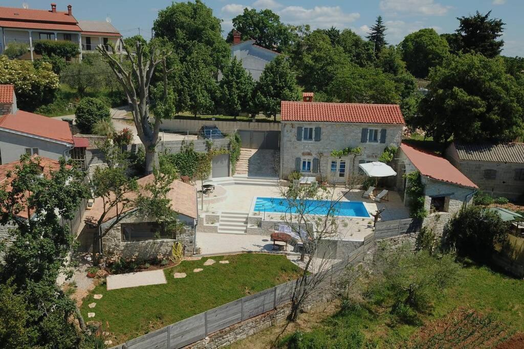 Ferienhaus Villa Alisia, Wunderschoenes Natursteinhaus Bei Porec, Istrien, Kroatien Vranje Selo Kültér fotó