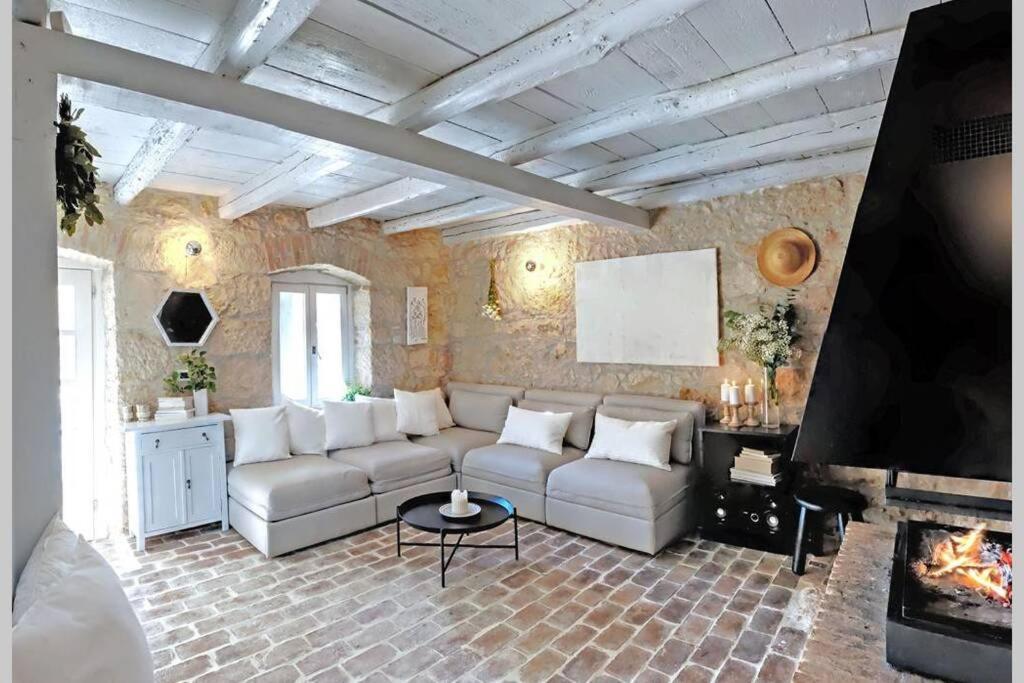 Ferienhaus Villa Alisia, Wunderschoenes Natursteinhaus Bei Porec, Istrien, Kroatien Vranje Selo Kültér fotó