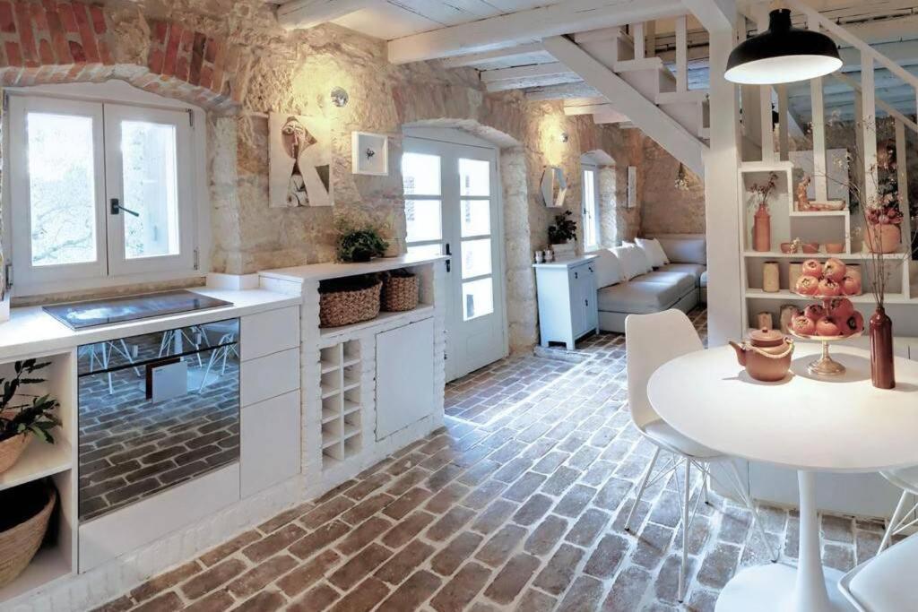 Ferienhaus Villa Alisia, Wunderschoenes Natursteinhaus Bei Porec, Istrien, Kroatien Vranje Selo Kültér fotó