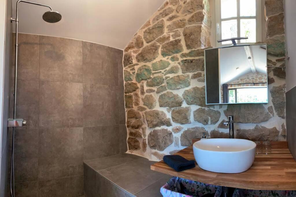 Ferienhaus Villa Alisia, Wunderschoenes Natursteinhaus Bei Porec, Istrien, Kroatien Vranje Selo Kültér fotó